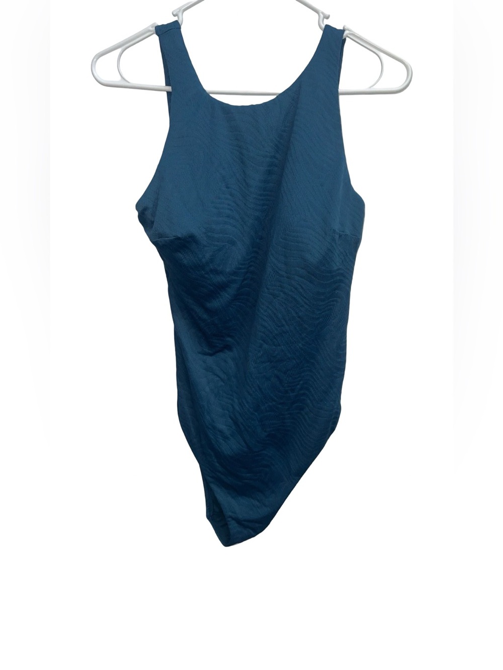 Womens’ Shade And Shore Blue (Teal) One Piece Swimsuit
Small (4-6)
MSRP $40
NWT - Picture 3 of 6